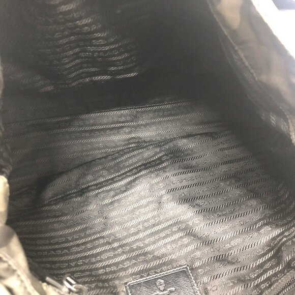 PRADA Green Shoulder Bag - Picture 11 of 12